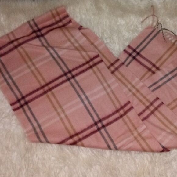 Steve Madden Grid-Pattern Muffler Scarf Made In Italy,  Color: Jros - Picture 3 of 5